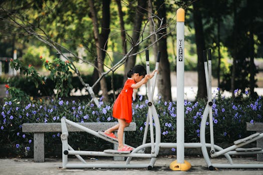 公園で運動する子ども